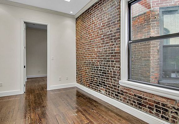 3rd image of 400 E 74th St #28
