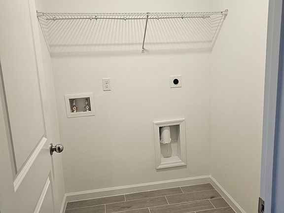 4th image of 3963 Silver Hay Ln