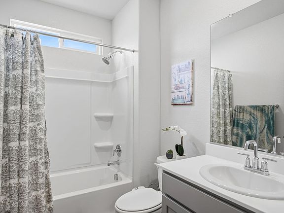 5th image of 2937 Newhalen St