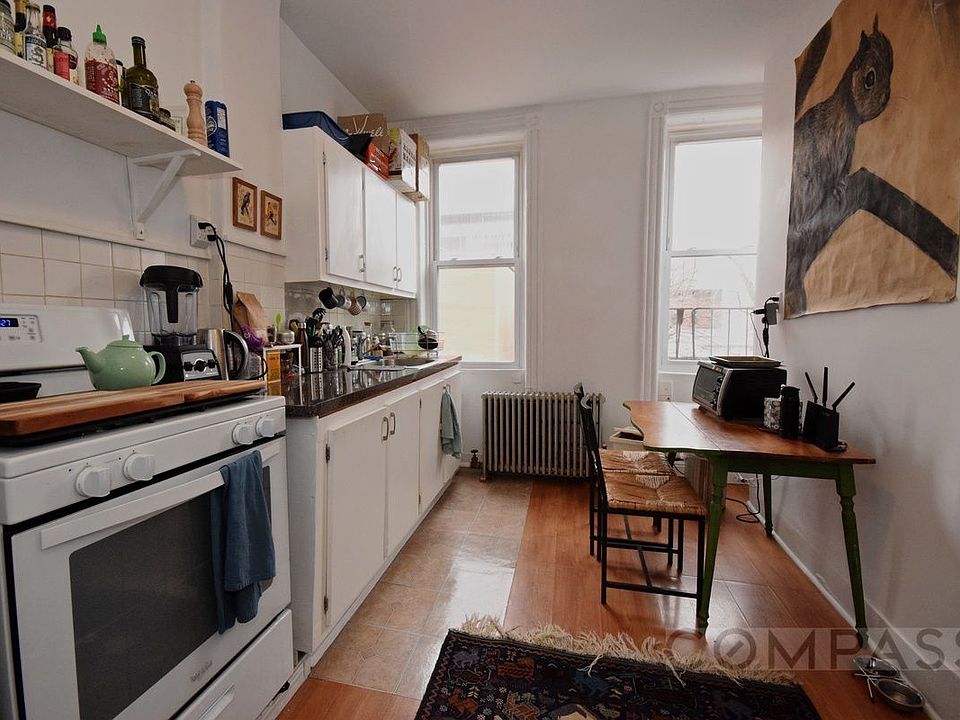 1st image of 399 12th St APT 3L