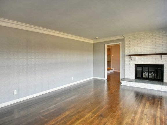 5th image of 800 Glenoaks Dr