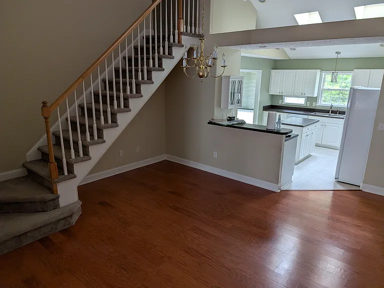325 Neuchatel Rd — Photo 3