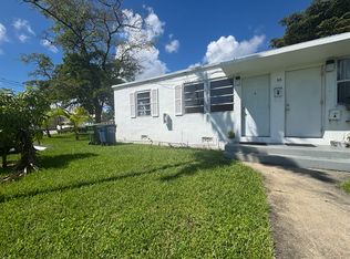 24 NE 4th Ave #B, Hallandale, FL 33009