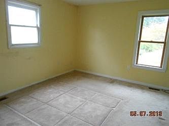 4th image of 103 N Lake Dr