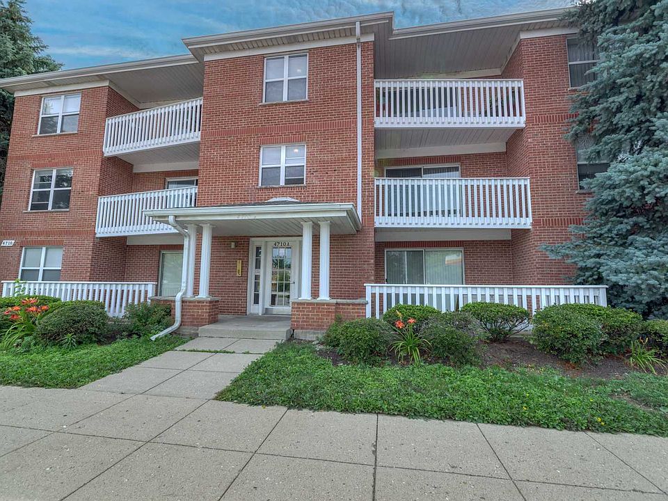 1st image of 4710 N Elston Ave APT 301E