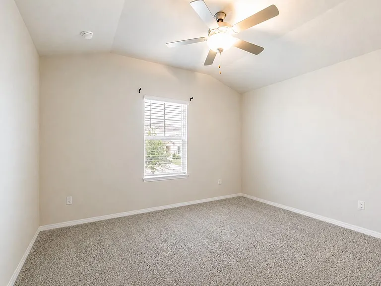 613 Wild Spur Ln — Photo 8