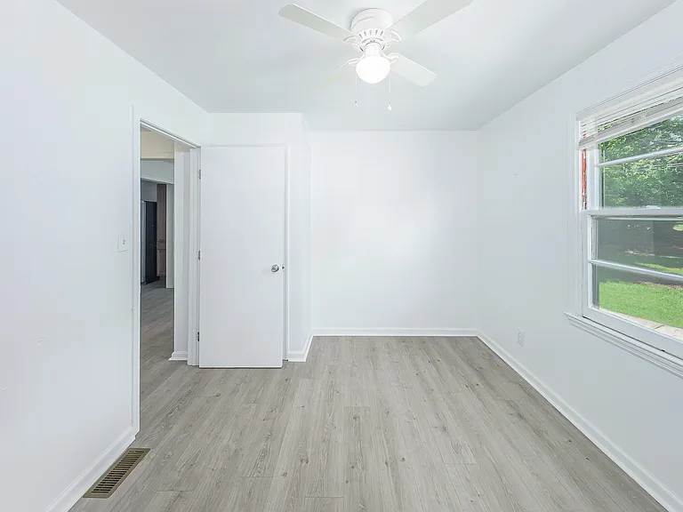 1637 Atkamire Dr — Photo 19