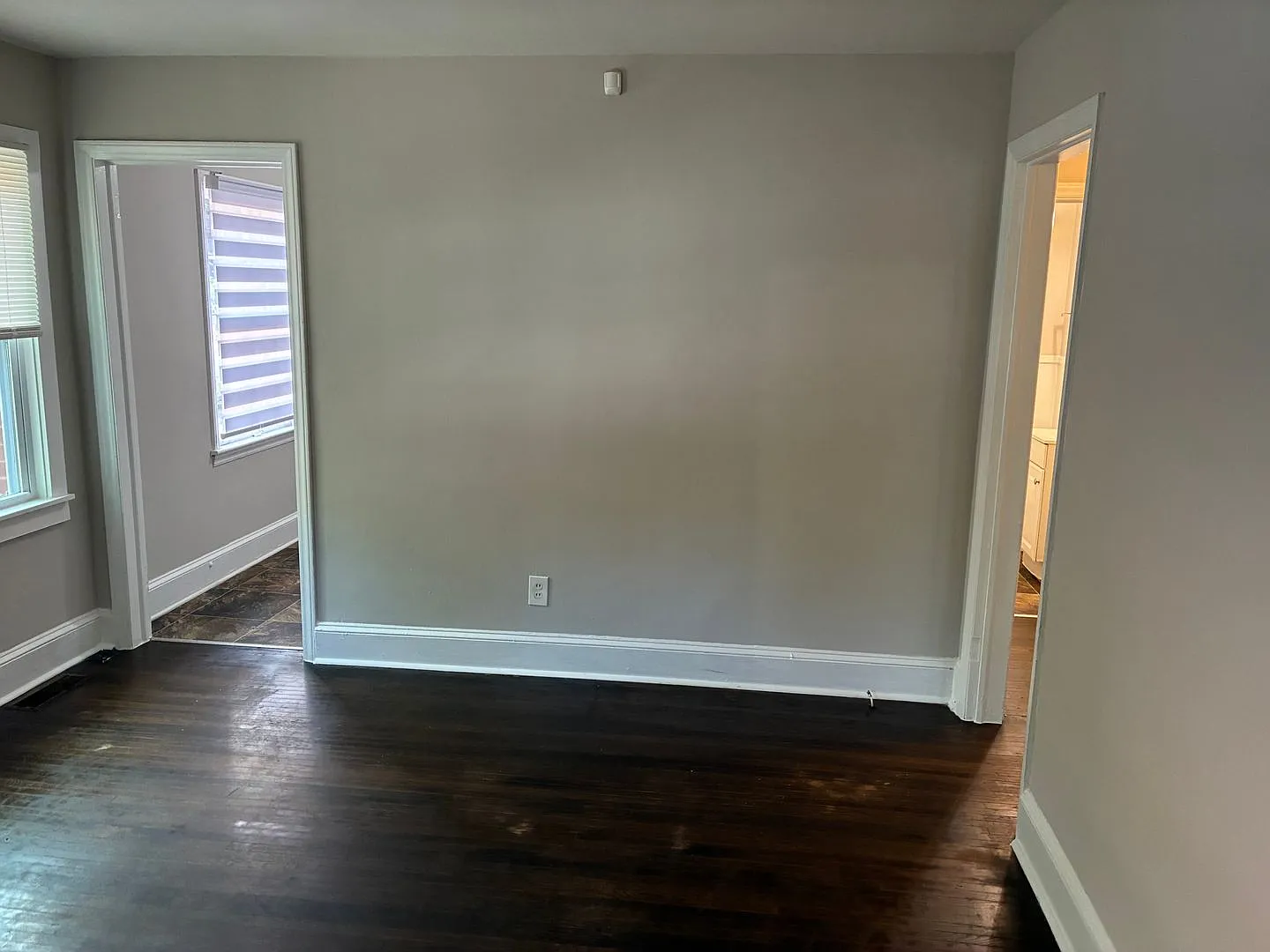 4000-4004 Winfield Duplex — Photo 4