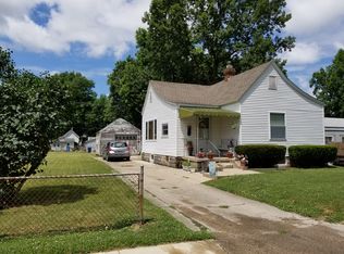 1923 N 10th St, Springfield, IL 62702