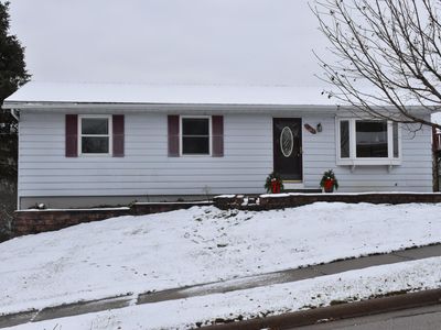 1807 Swartz Dr, Waukesha, WI, 53188