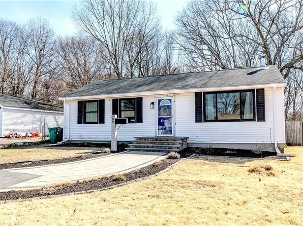 169 Morin St, Woonsocket, RI 02895