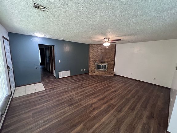 2nd image of 117 Park Pl