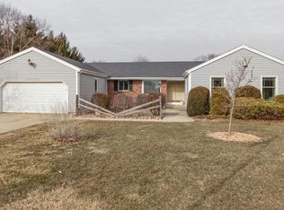 21048 W McGilvray Dr, Lockport, IL 60441