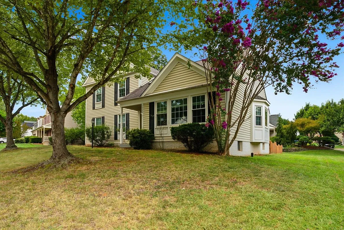4 bed, 2.5 bath, 2143 sqft, $3,295 — Photo 1