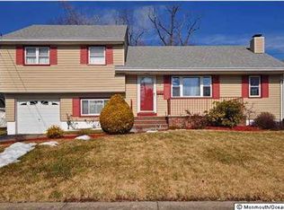 55 Heathcote Ave, Edison, NJ 08817