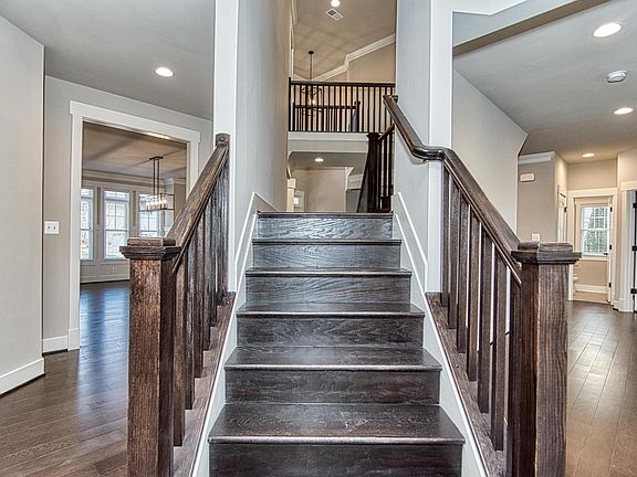 4th image of 7207 Friden Dr