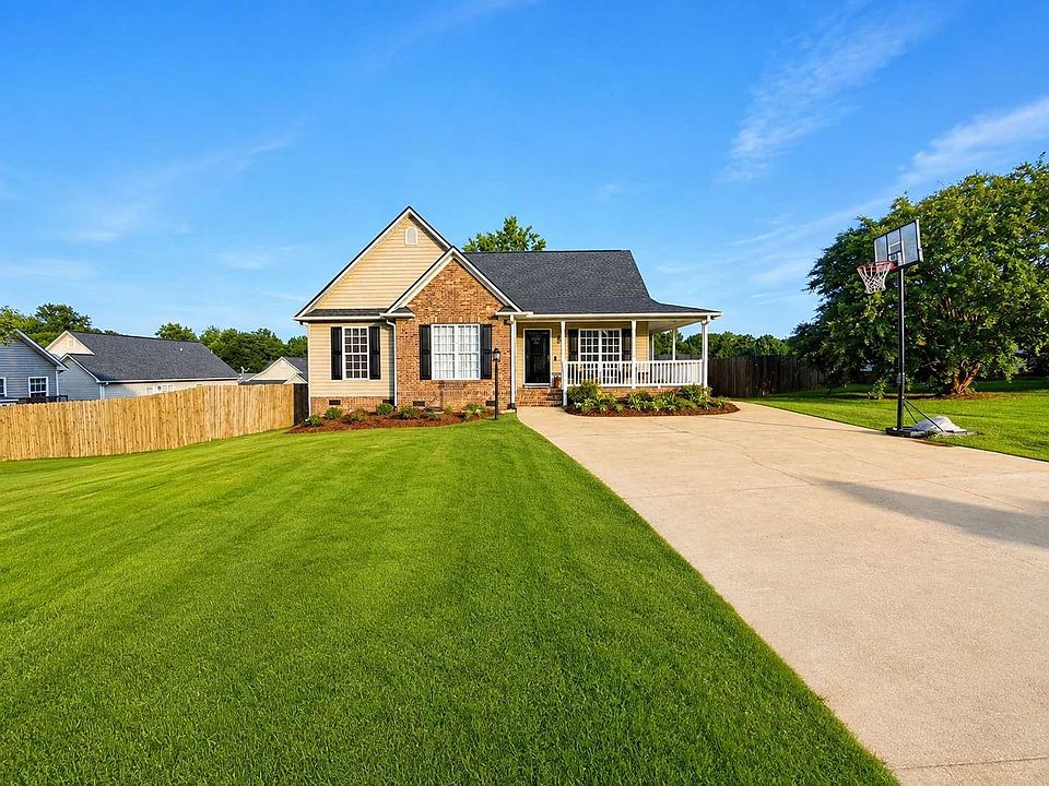1st image of 710 Running Creek Ln