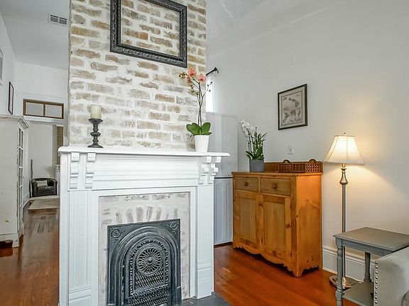 4th image of 569 Joseph St
