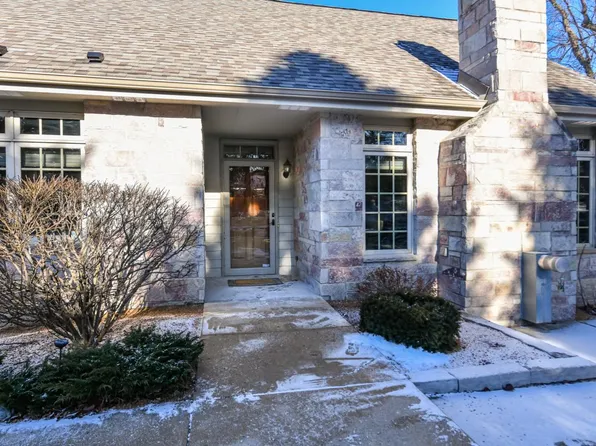 15245 Watertown Plank ROAD #8, Elm Grove, WI 53122