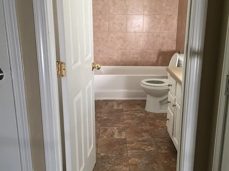 1800 E 74th Ave #3 — Photo 4