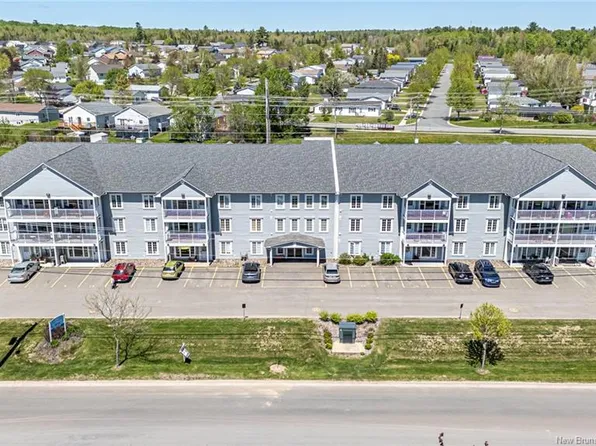 185 Reynolds St Unit 33, Fredericton, NB E3A 0K7