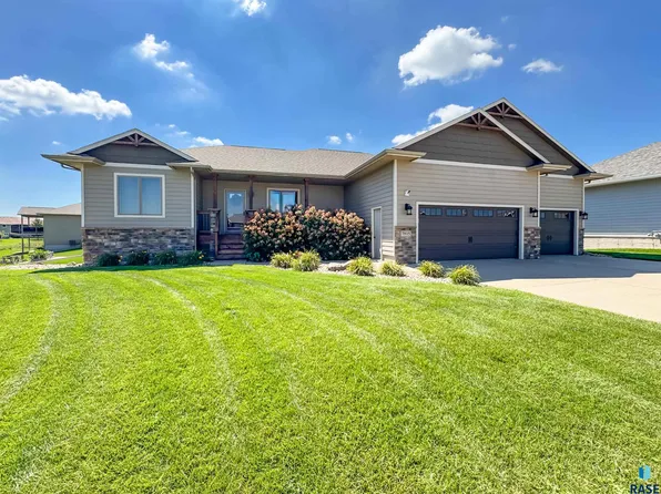 7805 W Noah Cir, Sioux Falls, SD 57106