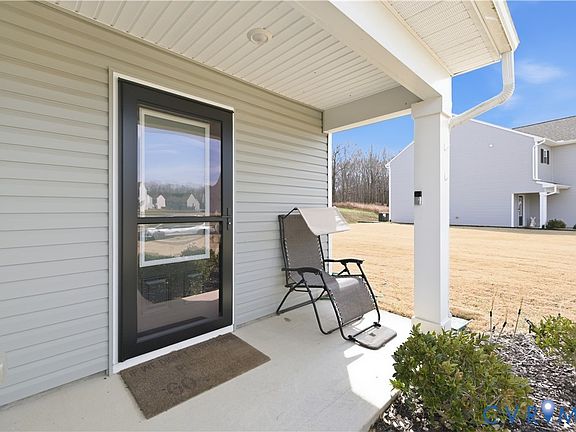 3rd image of 7915 Honeybee Ct