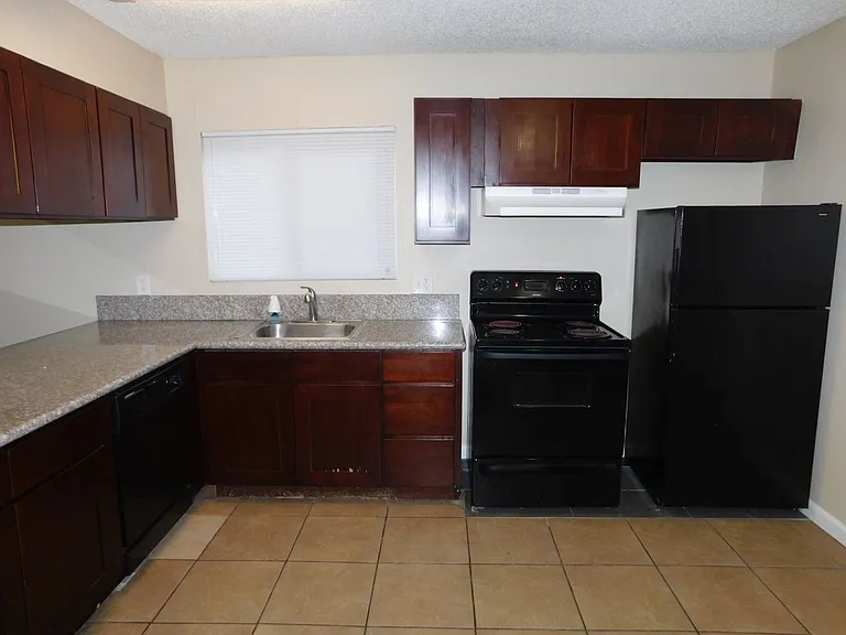 5228 Greene Ln — Photo 14