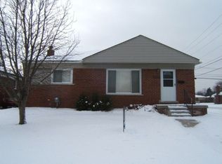 19006 Ash Ave, Eastpointe, MI 48021