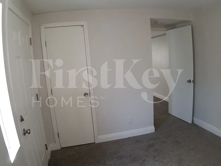 913 Date St — Photo 10