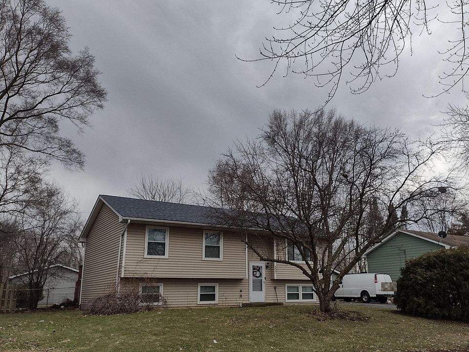 2nd image of 507 Woodmoor Dr
