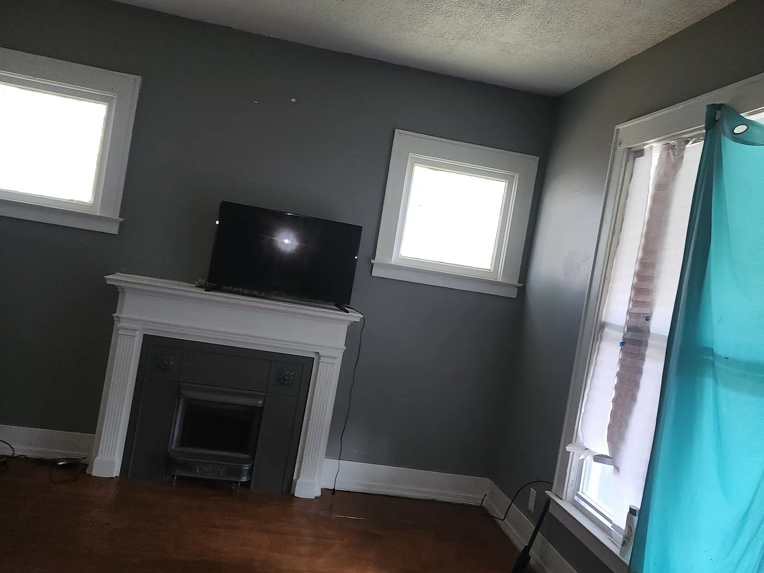 3 bed, 1400 sqft, $1,350 — Photo 2