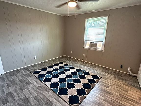 2nd image of 320 Osceola St APT 11