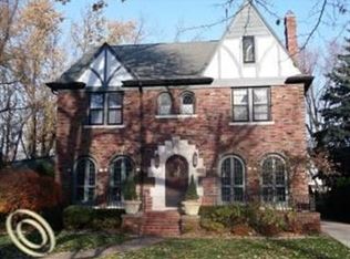 1108 Whittier Rd, Grosse Pointe Park, MI 48230