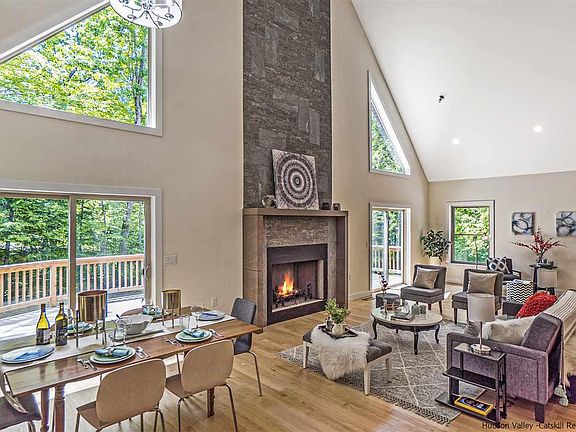 3rd image of 142 Russell Ln