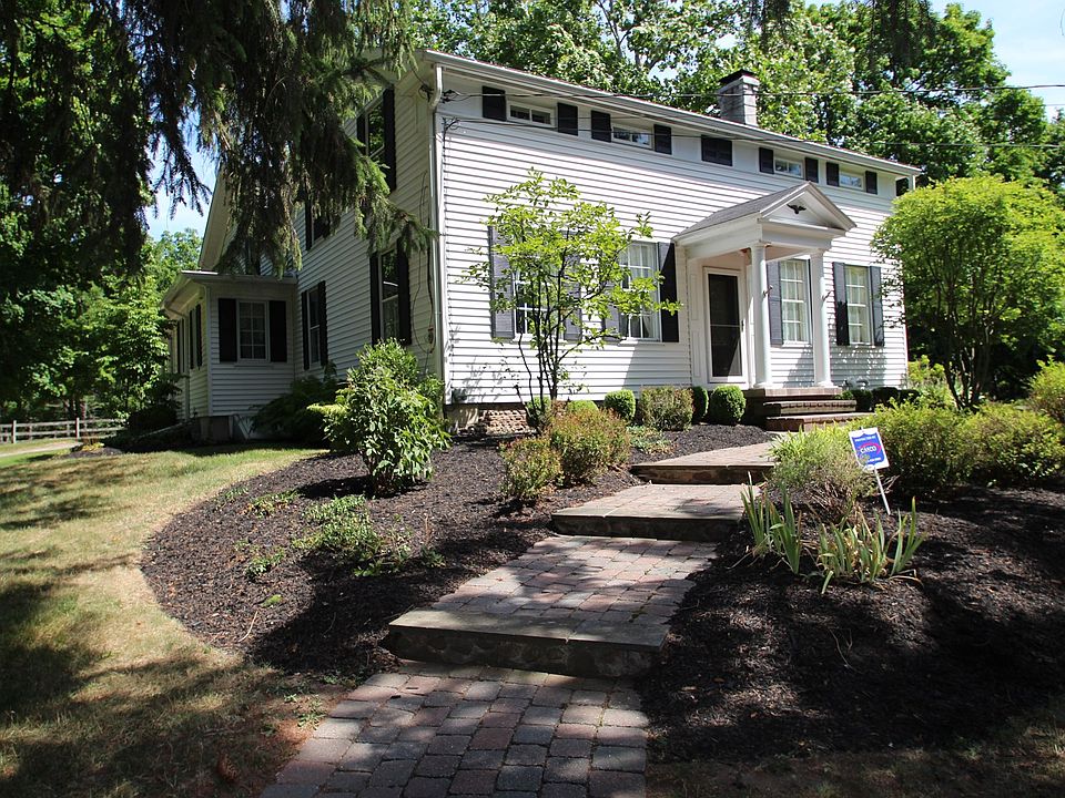1st image of 4144 Clover St