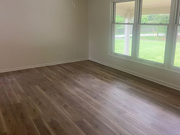 3rd image of 6045 Buckner Ln