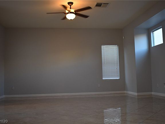 5th image of 1124 E Malibu Sands Ave