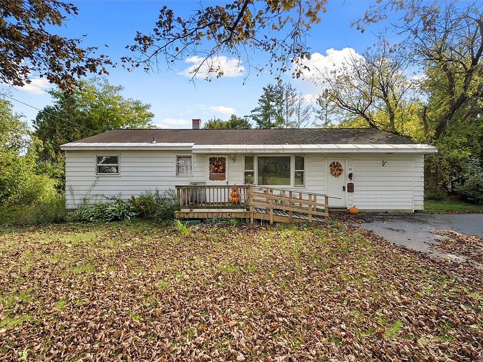 1st image of 16 Buttonball Rd