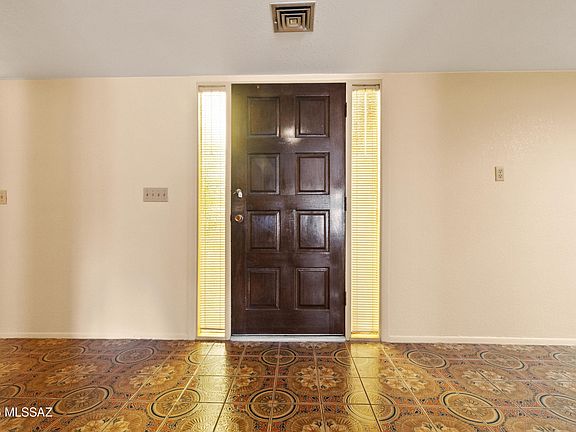 4th image of 10136 N Valle Del Oro Dr
