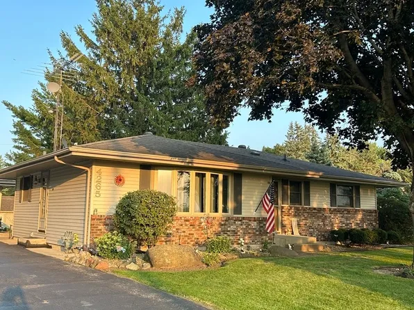 4265 Town Hall Rd, Belvidere, IL 61008