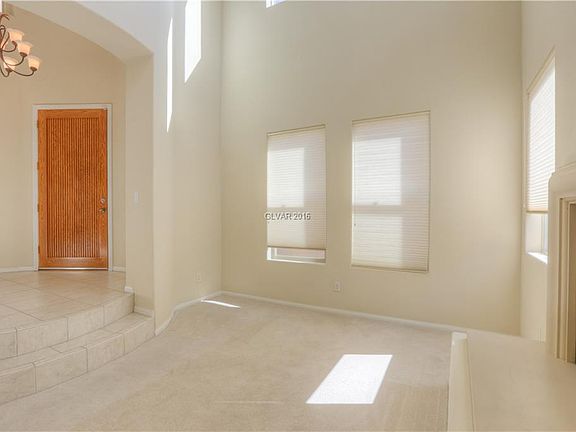 4th image of 10533 Beech Creek St