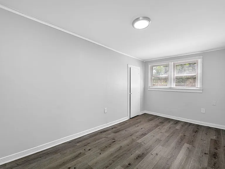 7707 N Huntley Ave — Photo 14