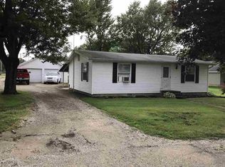 6832 2nd St, Linn Grove, IN 46711