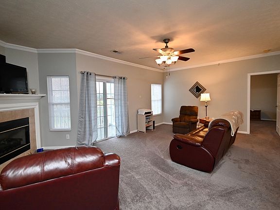 3rd image of 152 Saddlebrook Ln Unit 479