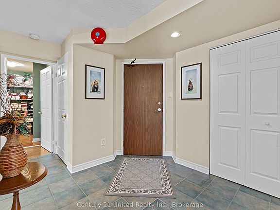 3rd image of 1485 Lakeshore Rd E #505