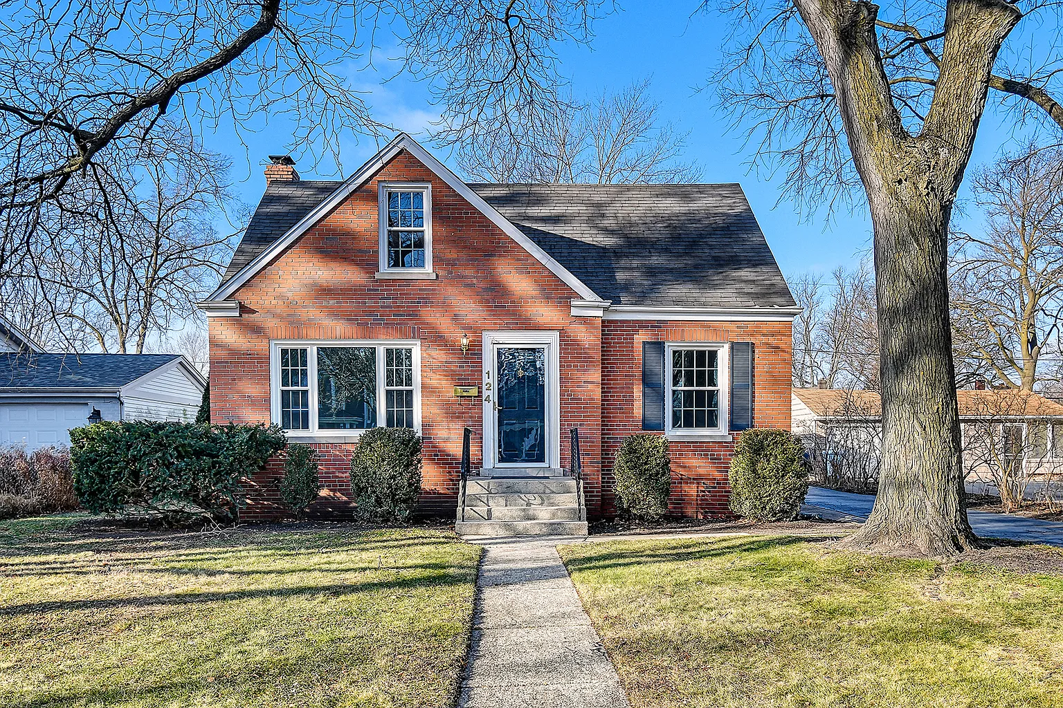 124 Indian Dr photo 1