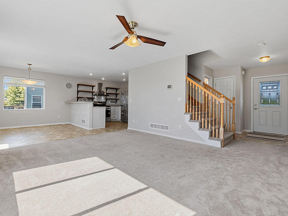 4th image of 5113 NE Ledgestone Ct