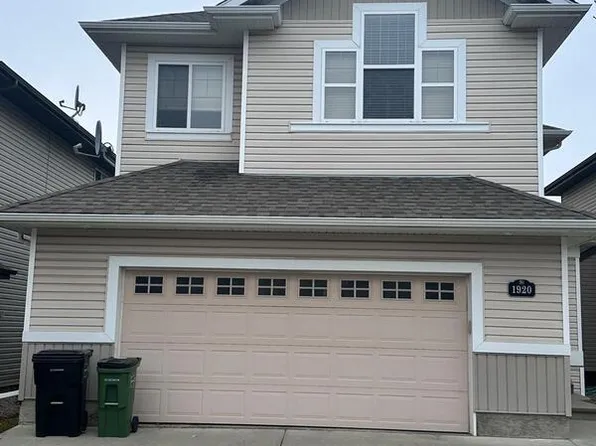 1920 126th St SW, Edmonton, AB T6W 0A5