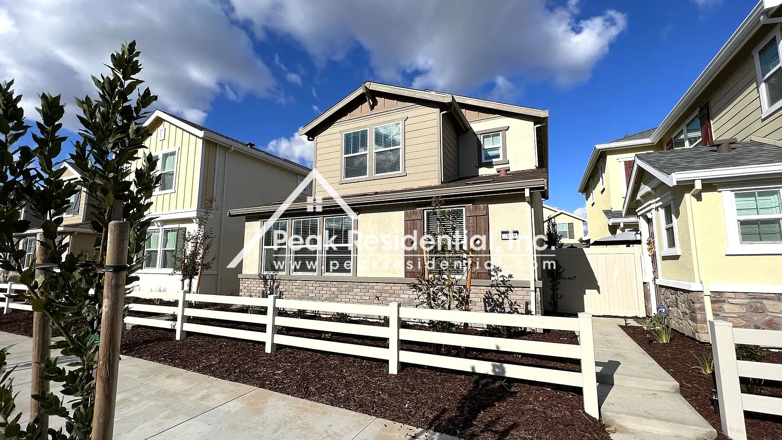 7949 Arcadia Dr photo 1